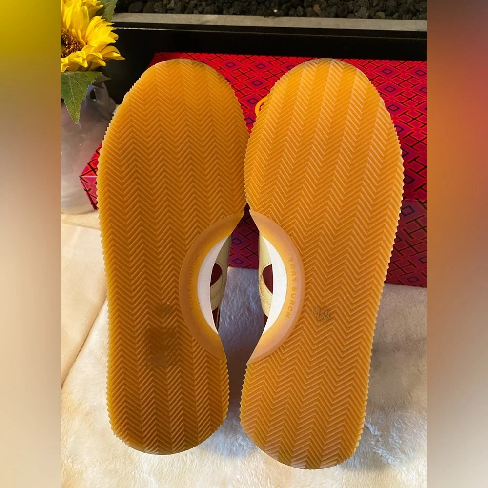 🔥SOLD🔥TORY BURCH HANK SNEAKER 👟 - Picture 6 of 8